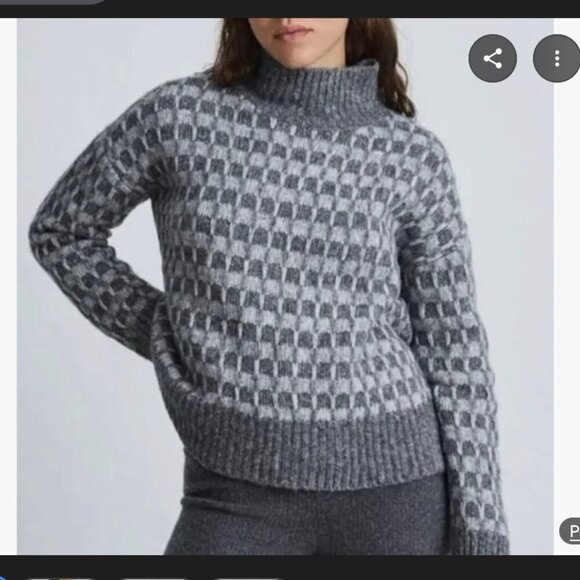 Everlane | The Cloud Checkered Turtleneck - Picture 6 of 6